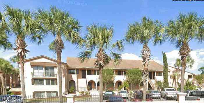 Condo For Sale - 5375 Ortega Farms Boulevard #805<br/> Jacksonville, FL 32210