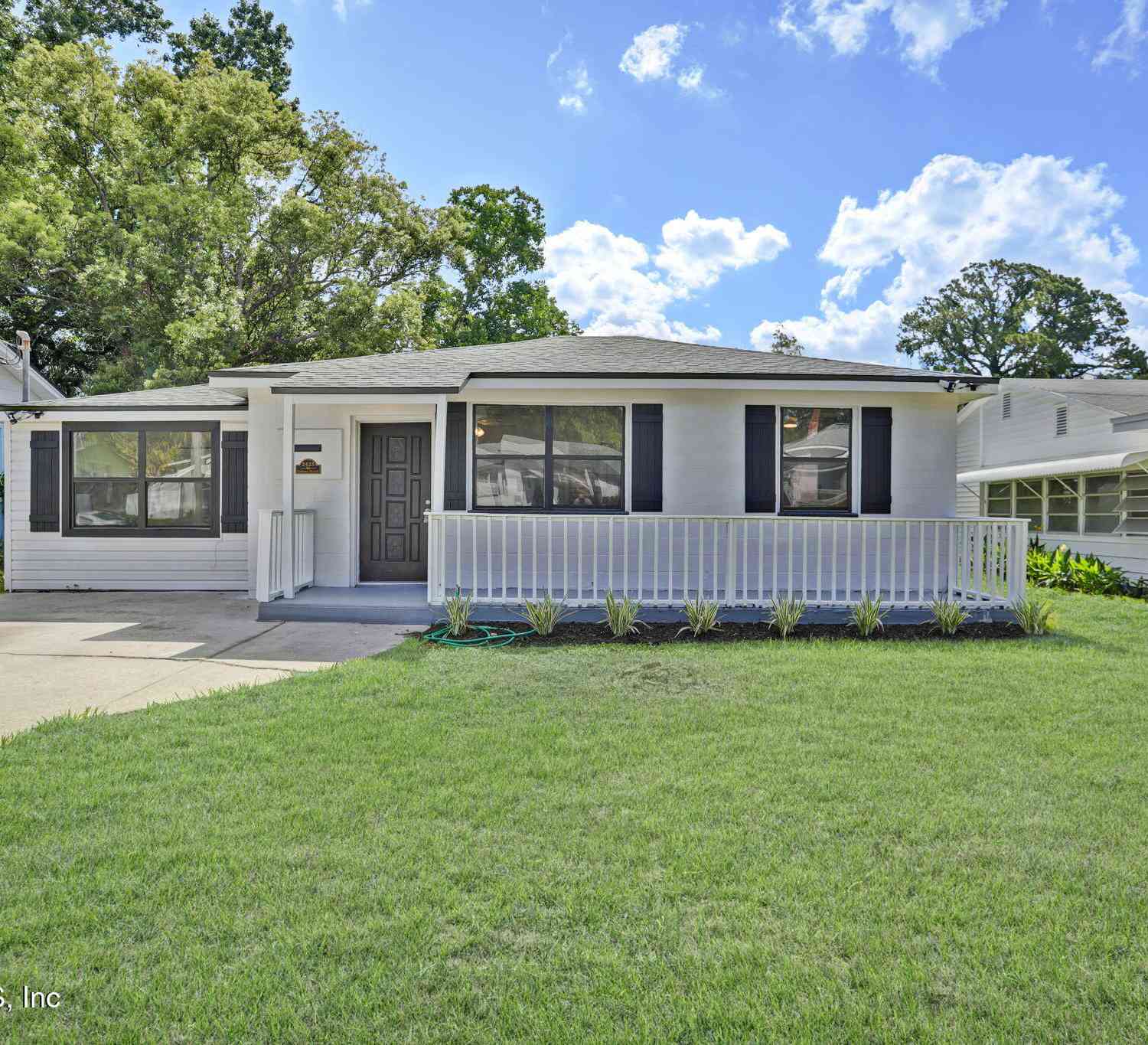 Homes For Sale - 2425 Holmes Street<br/> Jacksonville, FL 32207