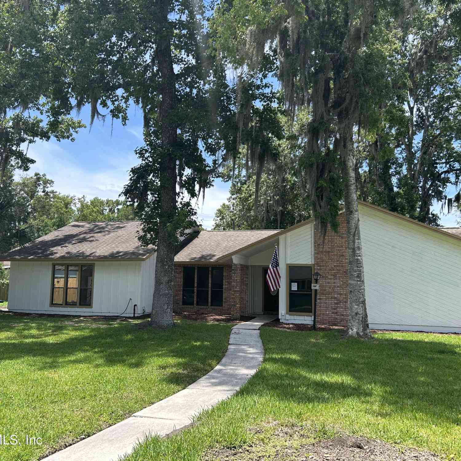 Homes For Sale - 1310 Dolphin Street<br/> Orange Park, FL 32073