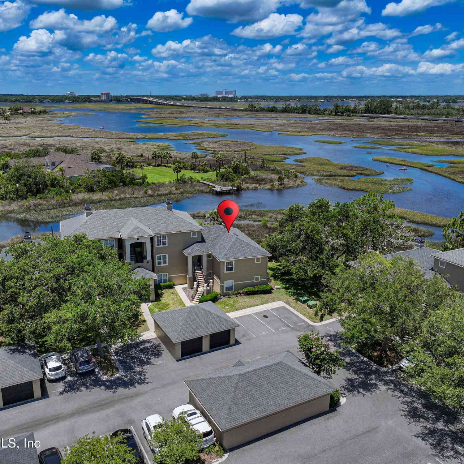 Condo For Sale - 1701 The Greens Way #2024<br/> Jacksonville Beach, FL 32250