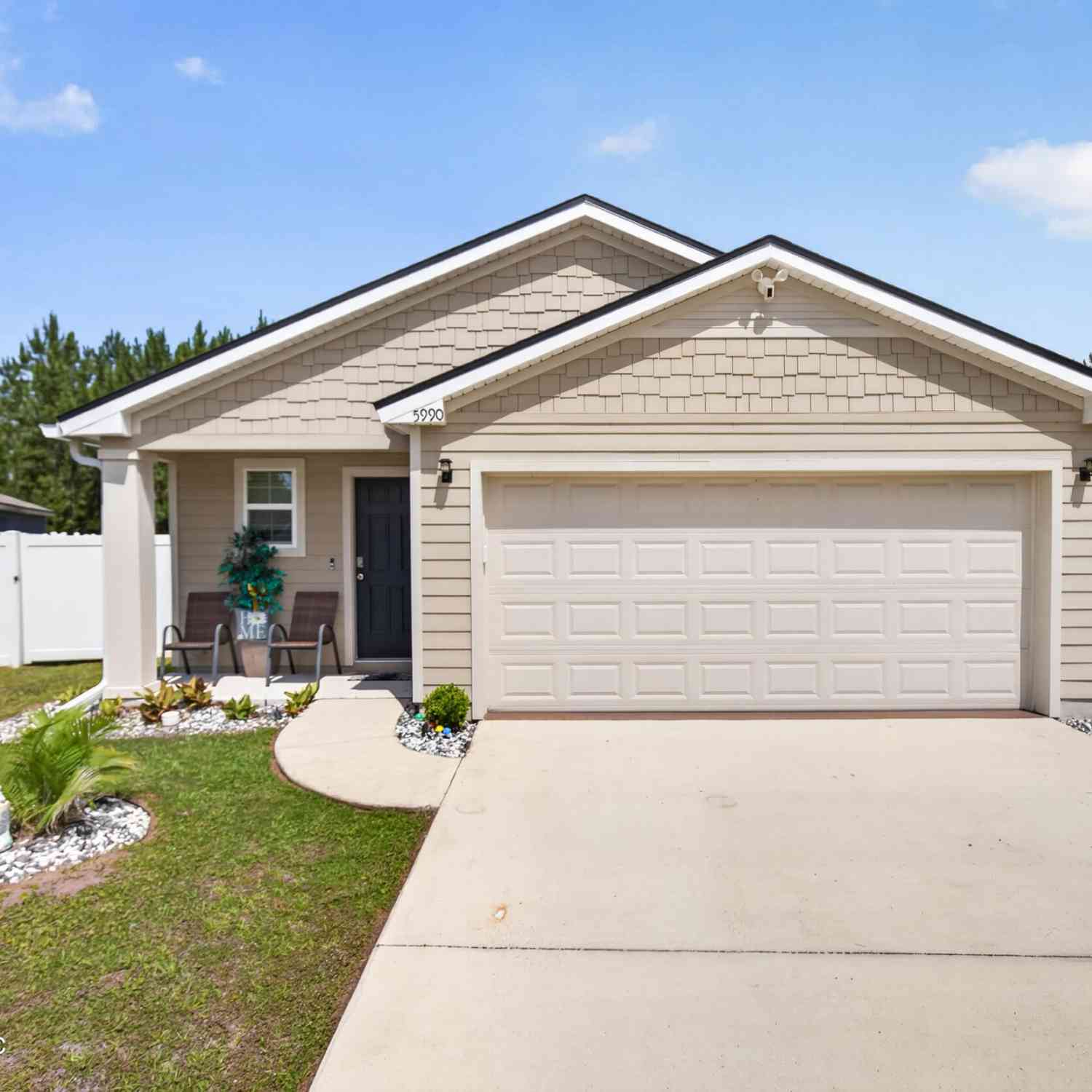 Homes For Sale - 5990 Bucking Bronco Drive<br/> Duval County, Jacksonville, FL 32234