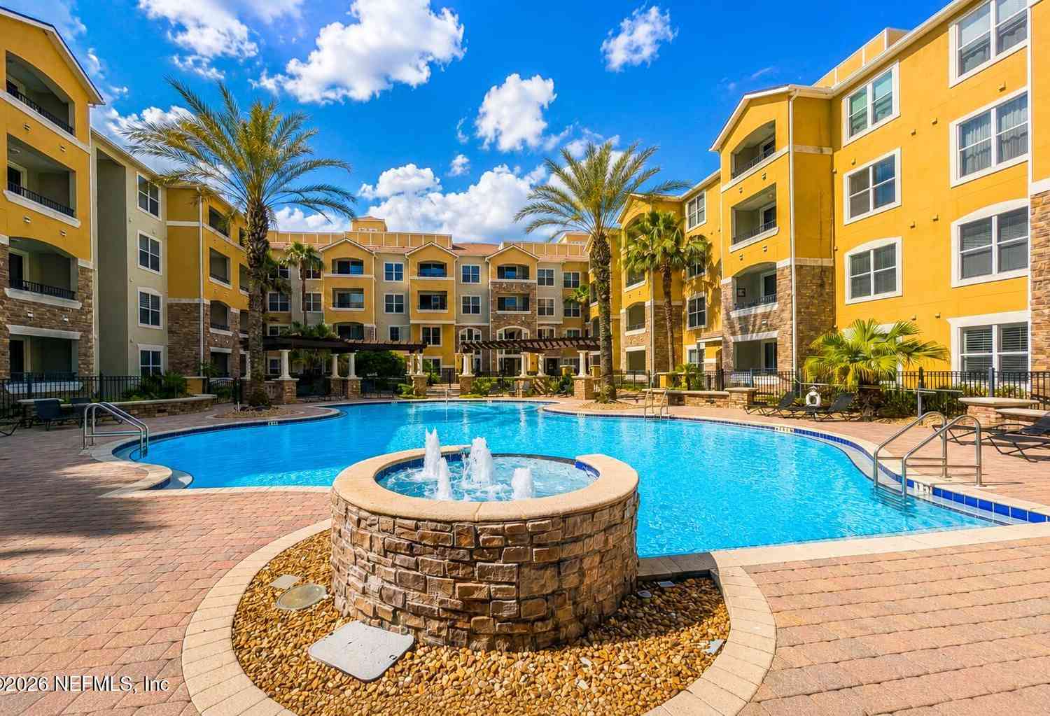 Condo For Rent - 8539 Gate Parkway #1525<br/> Jacksonville, FL 32216