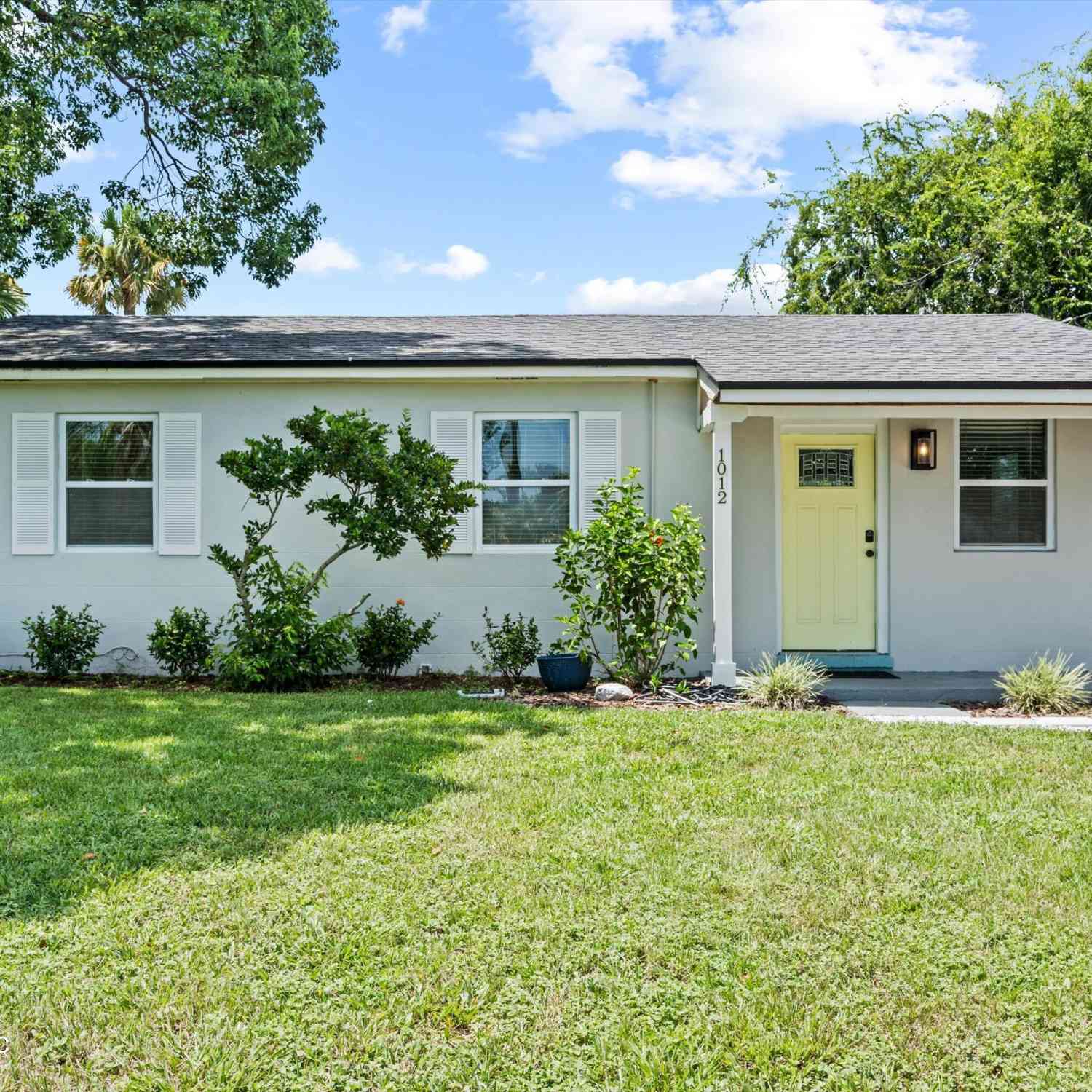Homes For Rent - 1012 9th Street<br/> Jacksonville Beach, FL 32250