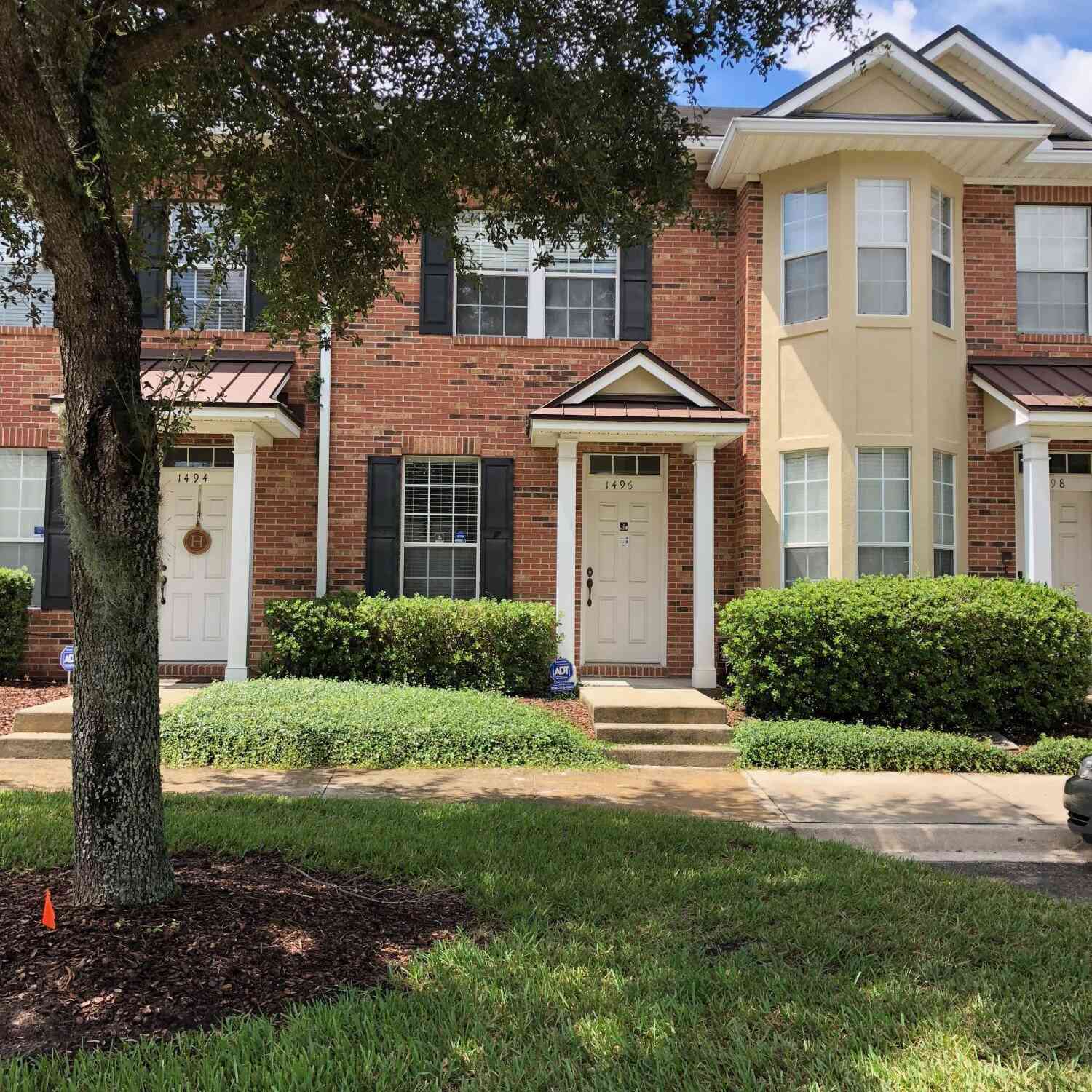 Townhouse For Rent - 1496 Fieldview Drive<br/> Jacksonville, FL 32225