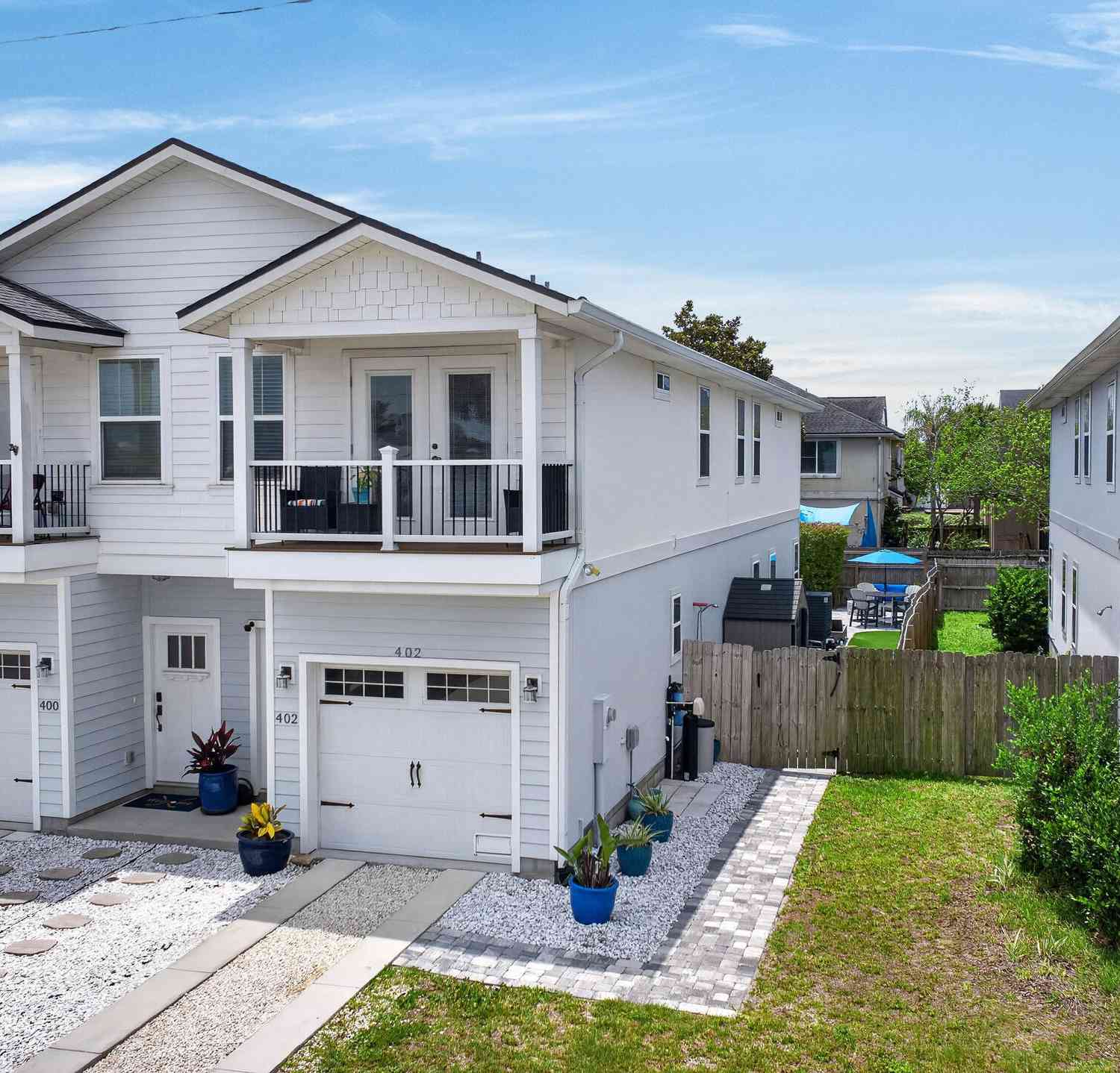 Homes For Sale - 402 11th Avenue<br/> Jacksonville Beach, FL 32250