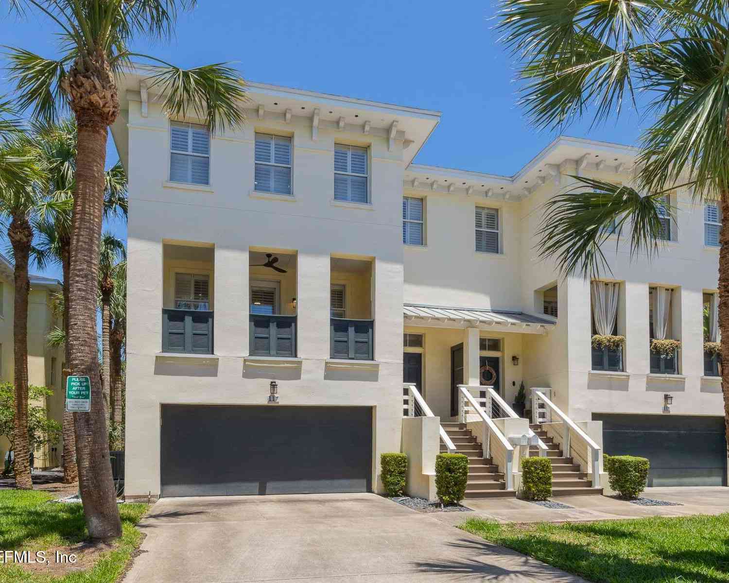 Townhouse For Sale - 117 Sea Grove Lane<br/> Jacksonville Beach, FL 32250