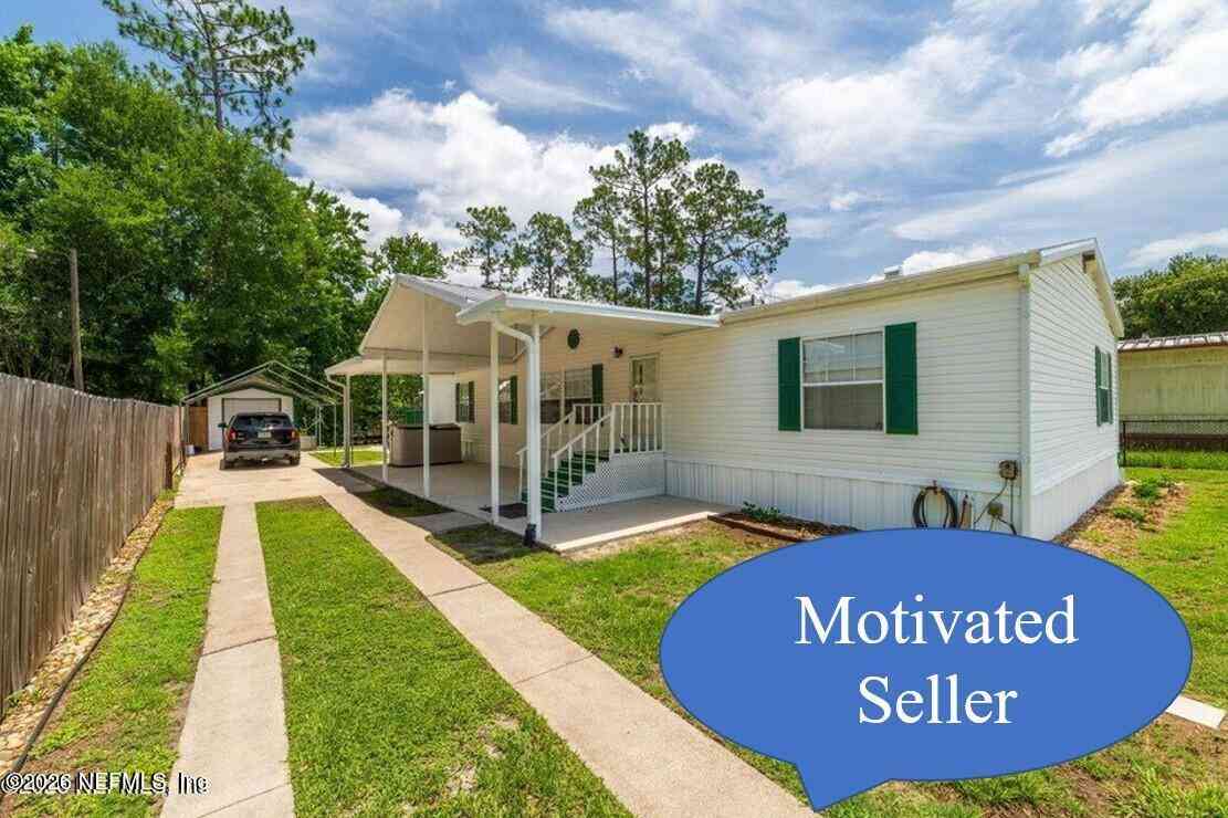 Mobile Home For Sale - 120 Waterway Avenue<br/> Putnam County, Satsuma, FL 32189