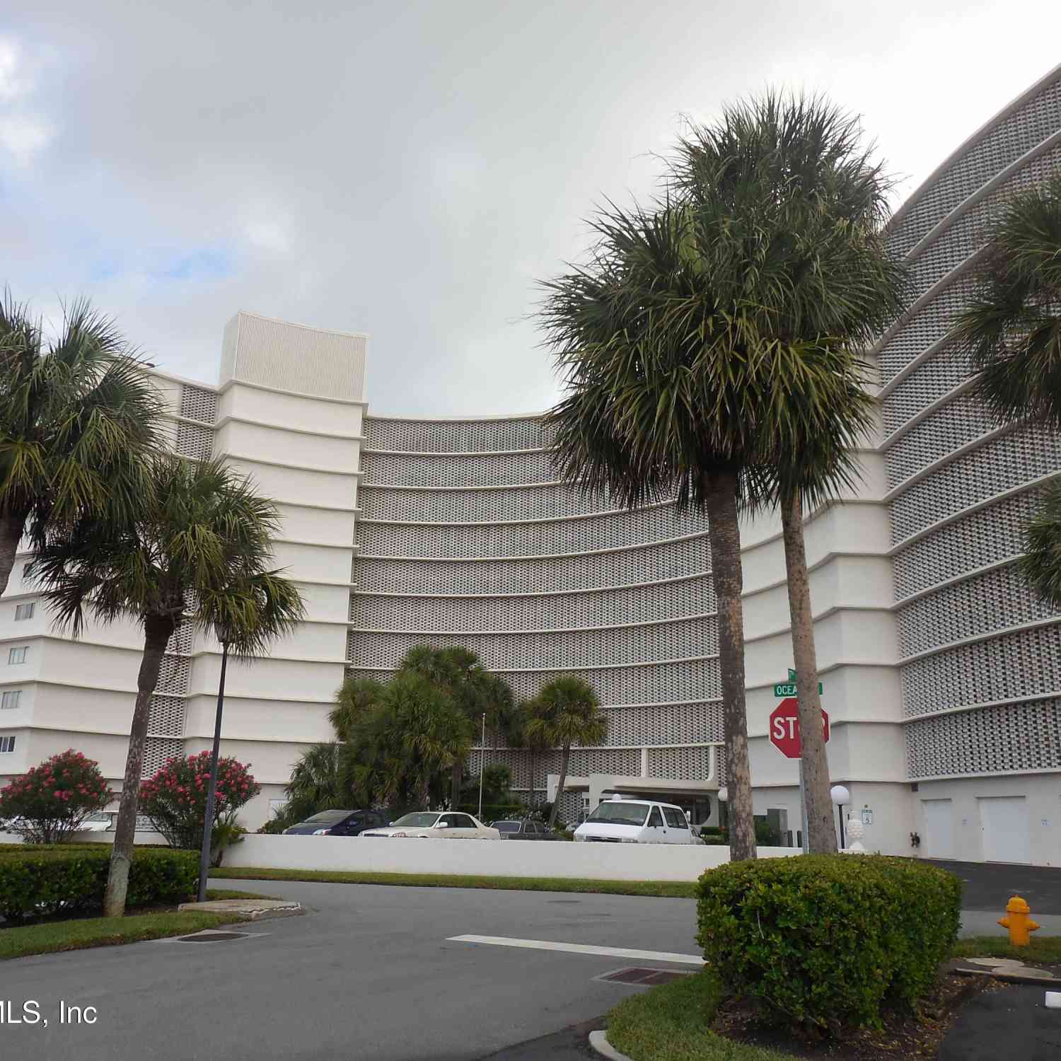 Condo For Rent - 1601 Ocean Drive #910<br/> Jacksonville Beach, FL 32250