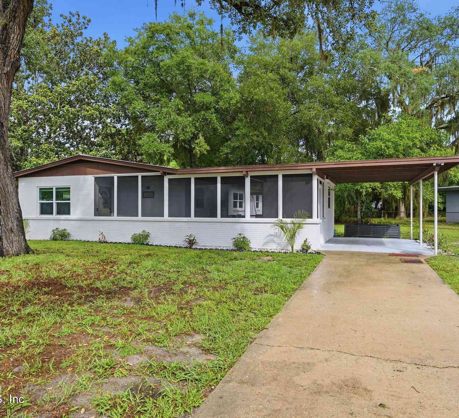 Homes For Sale - 2027 Kate Street<br/> Palatka, FL 32177