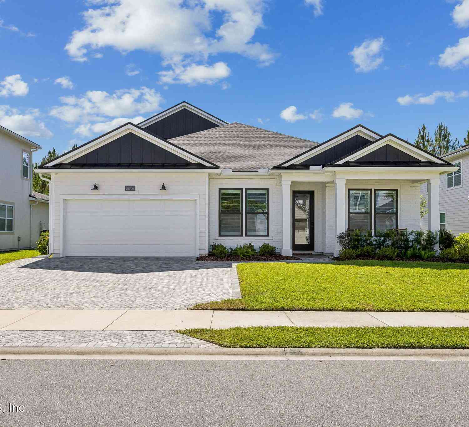 Homes For Sale - 10306 Silverbrook Trail<br/> Jacksonville, FL 32256