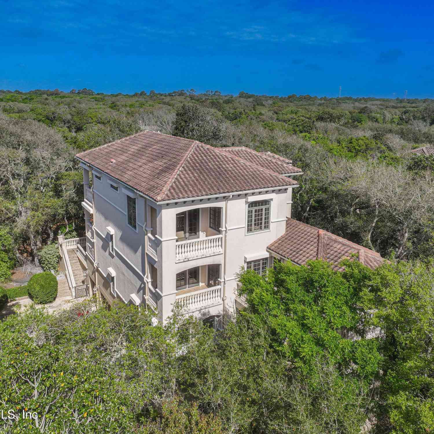 Homes For Sale - 16 Ocean Club Drive<br/> Fernandina Beach, FL 32034
