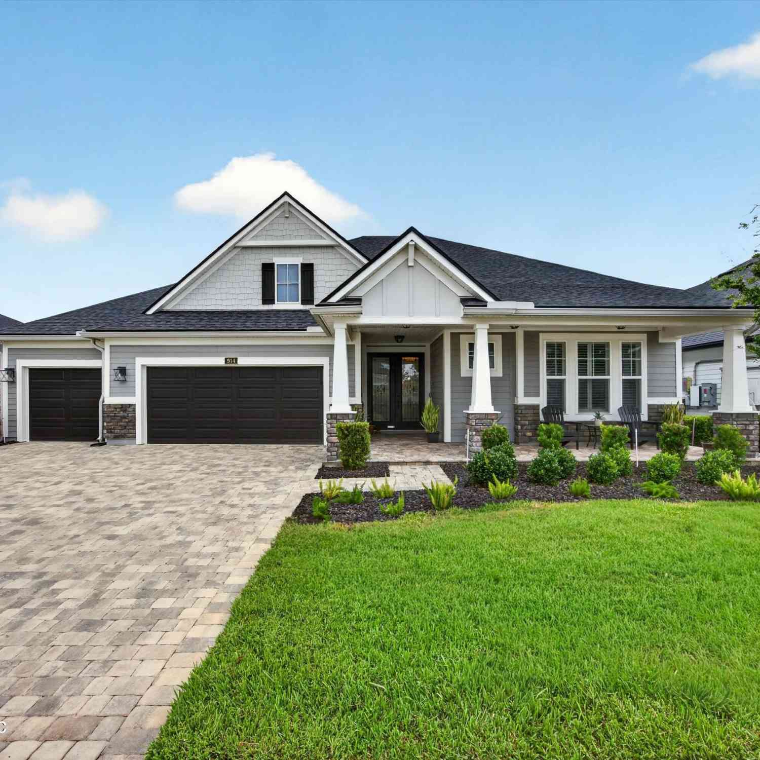 Homes For Sale - 914 Oakland Hills Avenue<br/> Middleburg, FL 32068