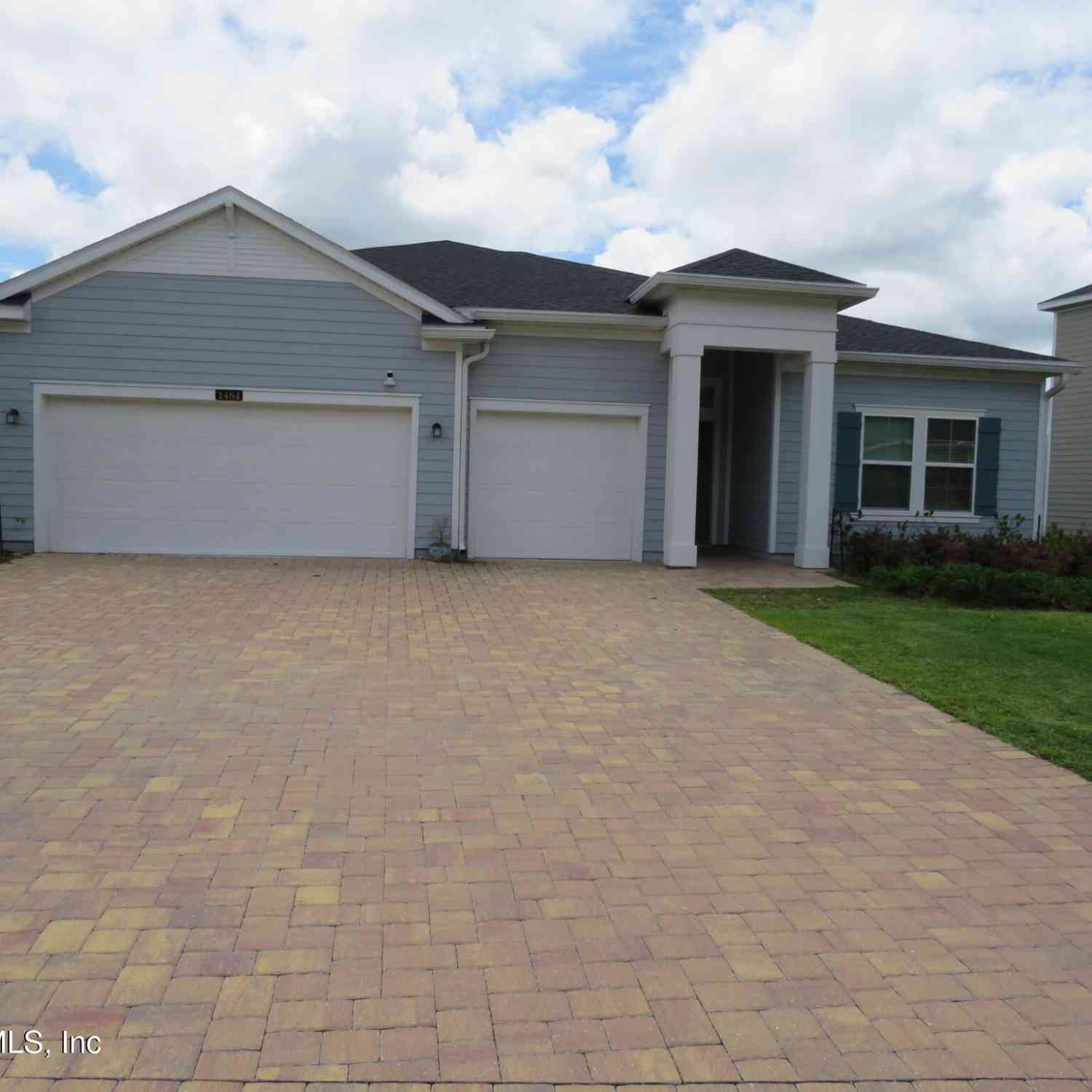Homes For Sale - 1484 Huntley Hollow Drive<br/> Jacksonville, FL 32218