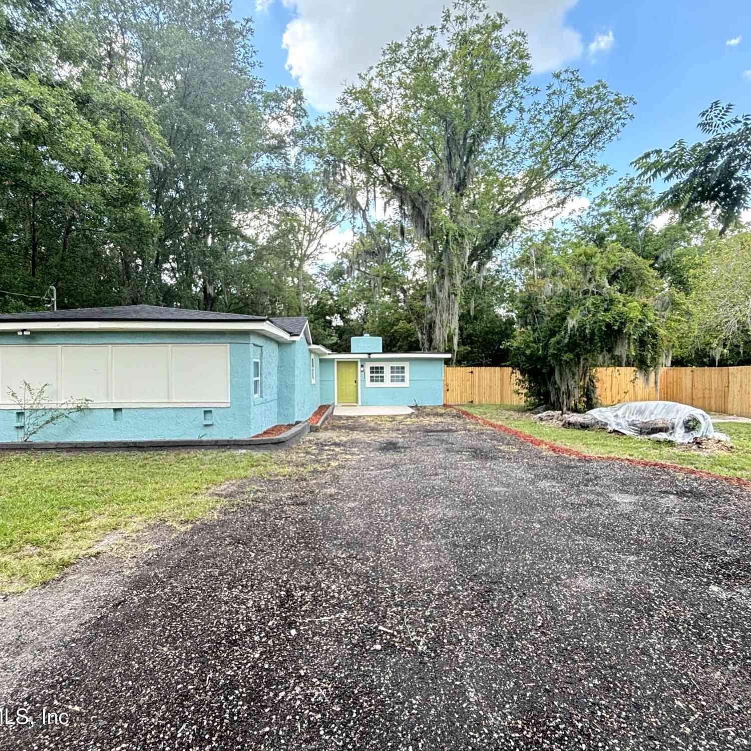 Homes For Sale - 7924 Longspur Avenue<br/> Jacksonville, FL 32219