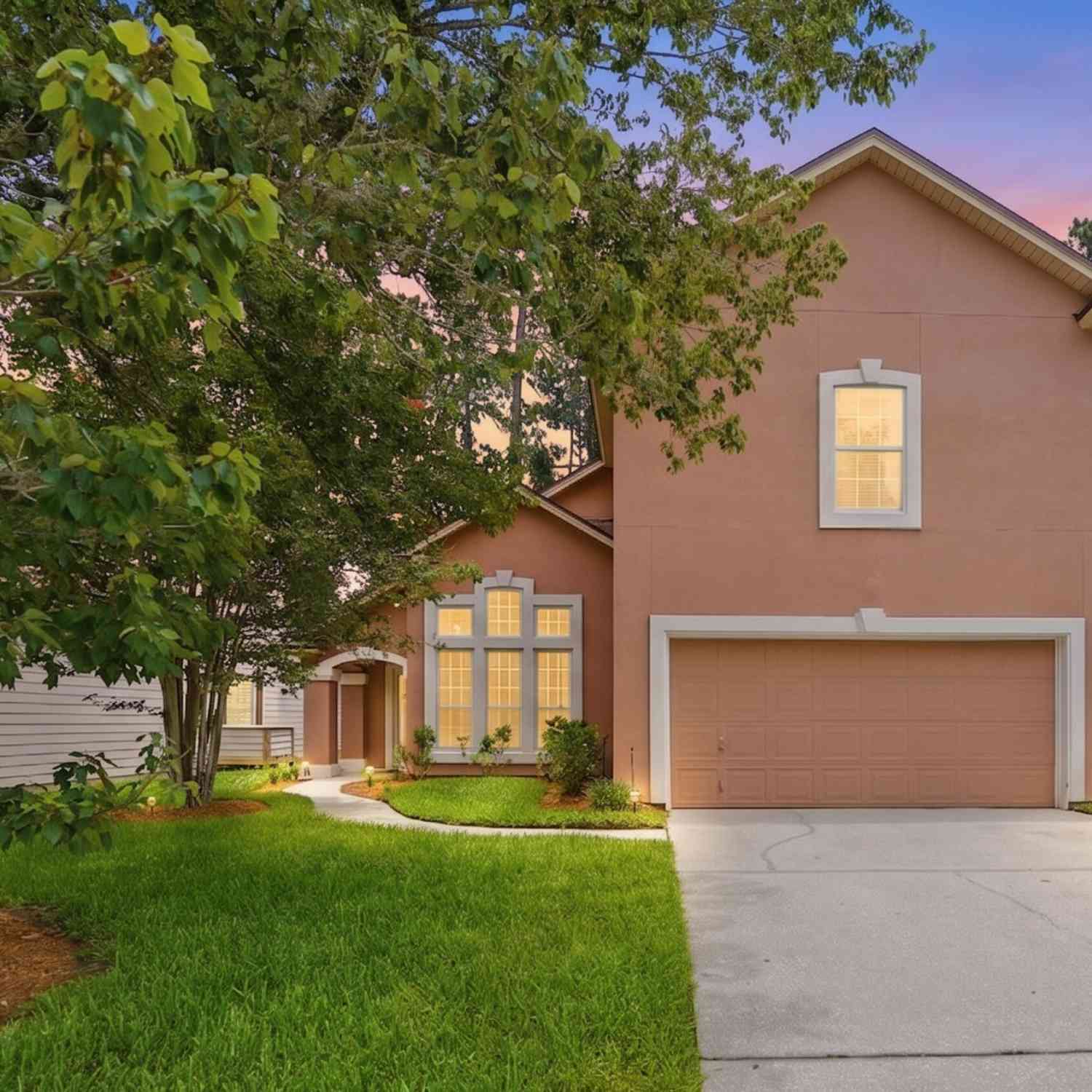 Homes For Sale - 1607 Highland View Court<br/> Orange Park, FL 32203