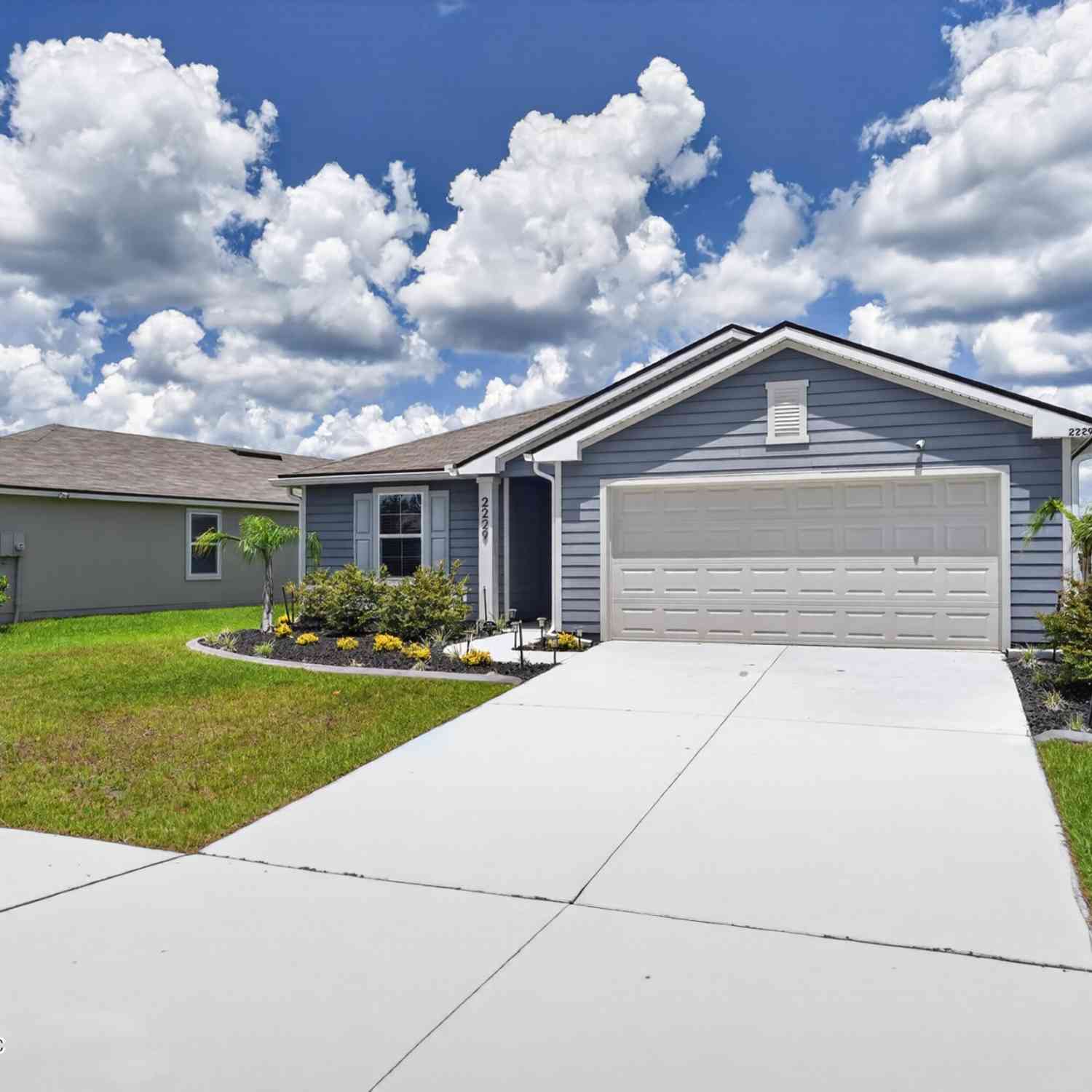 Homes For Sale - 2229 Willow Glen Lane<br/> Green Cove Springs, FL 32043