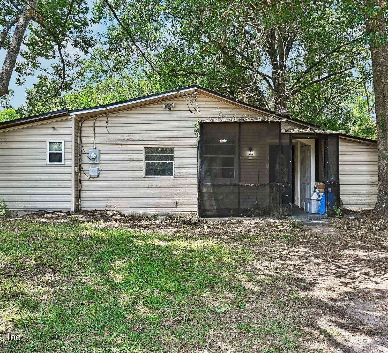 Homes For Sale - 113 Suzanne Avenue #D<br/> Orange Park, FL 32073