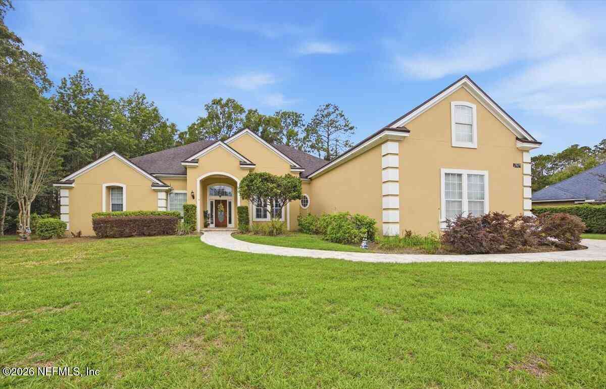 Homes For Sale - 2625 Country Club Boulevard<br/> Orange Park, FL 32073