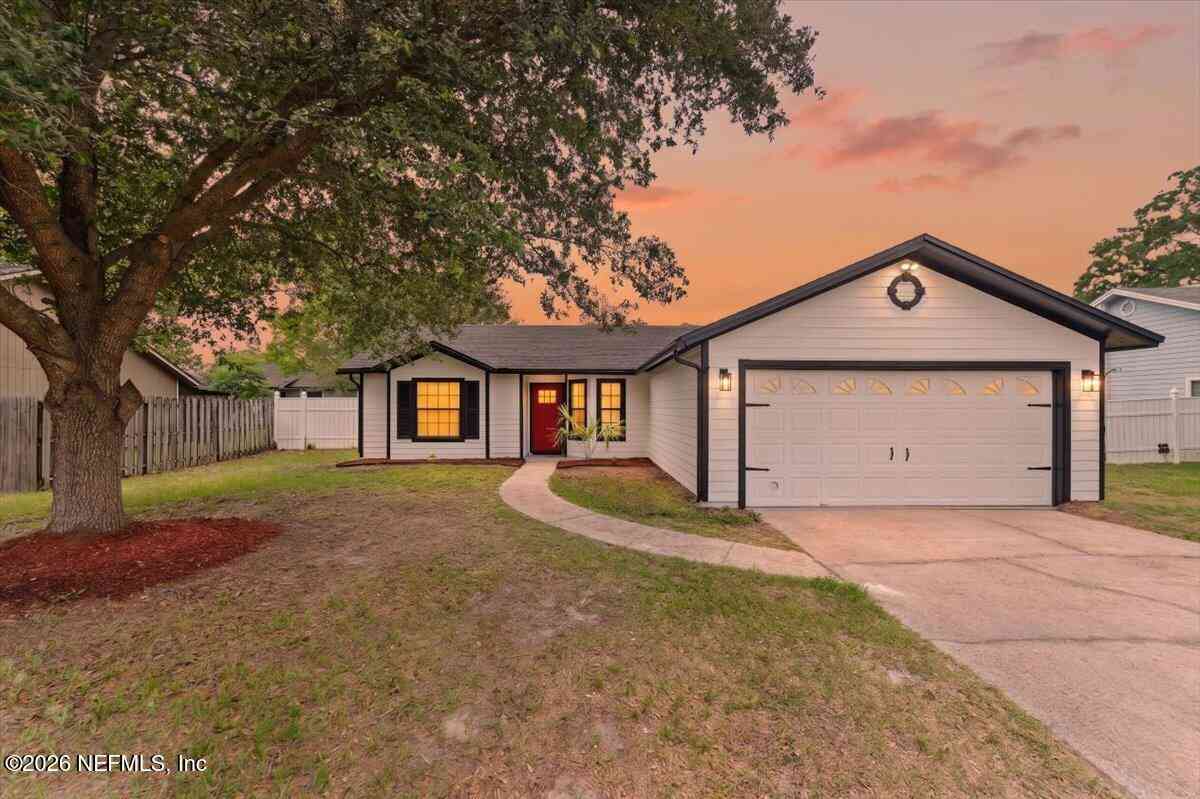 Homes For Sale - 640 Radnor Lane<br/> Duval County, Jacksonville, FL 32221