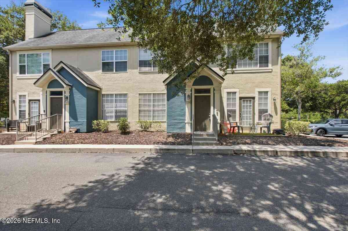 Homes For Rent - 13703 Richmond Park Drive #1706<br/> Jacksonville, FL 32224