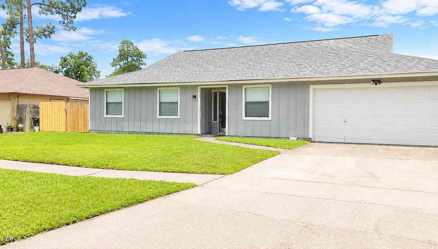 Homes For Rent - 4727 Southern Pacific Drive<br/> Jacksonville, FL 32257