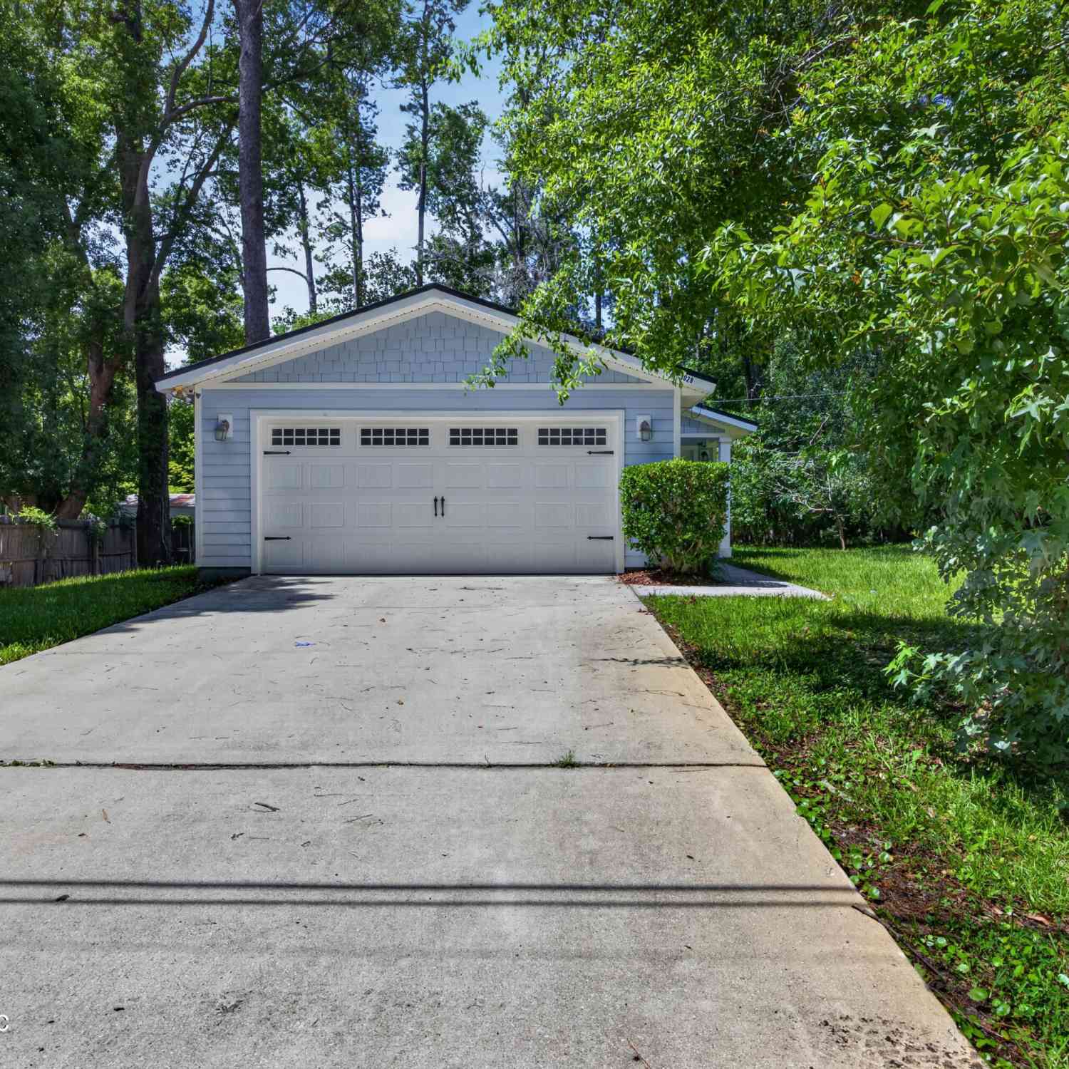 Homes For Rent - 3029 Bessent Road<br/> Jacksonville, FL 32218