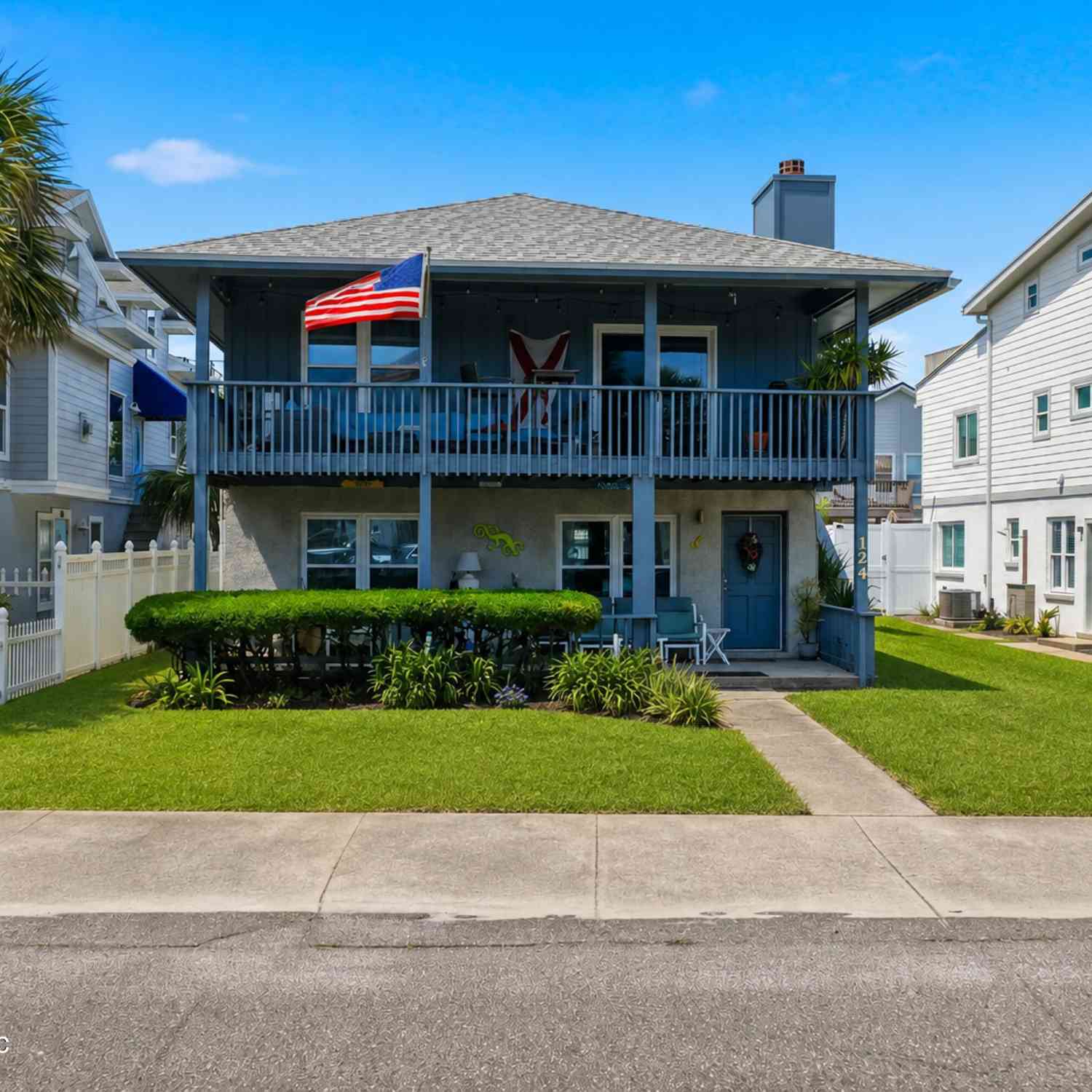 Multifamily For Rent - 124/126 Hopkins Street<br/> Neptune Beach, FL 32266