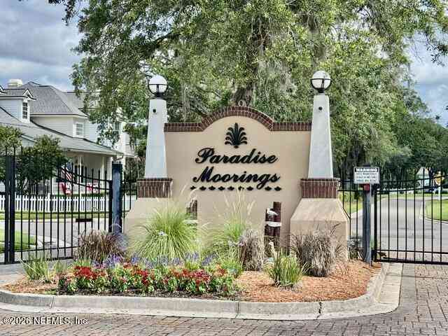 Homes For Sale - 1928 Moorings Circle<br/> Middleburg, FL 32068