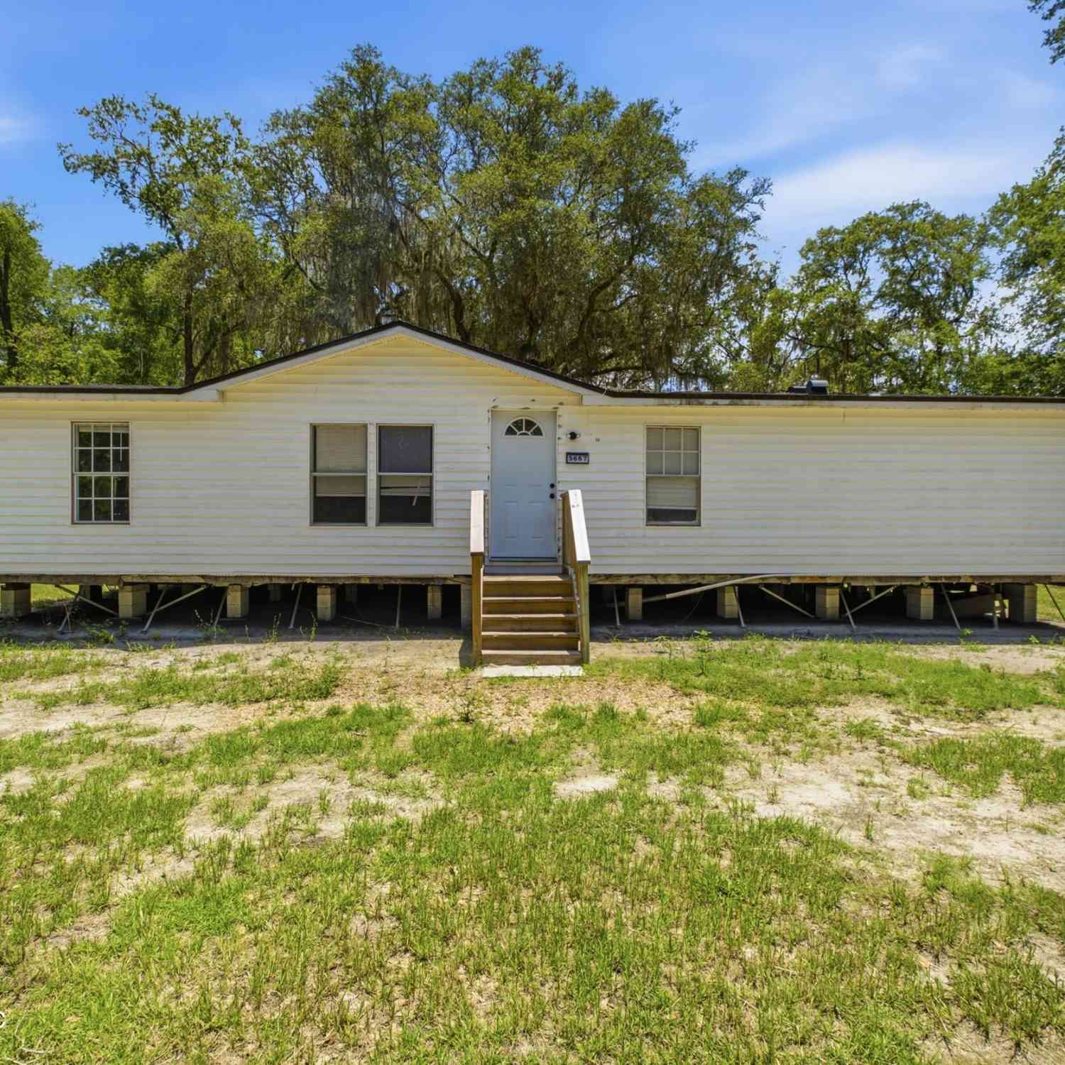 Mobile Home For Sale - 5667 Long Branch Cemetery Road<br/> Jacksonville, FL 32234