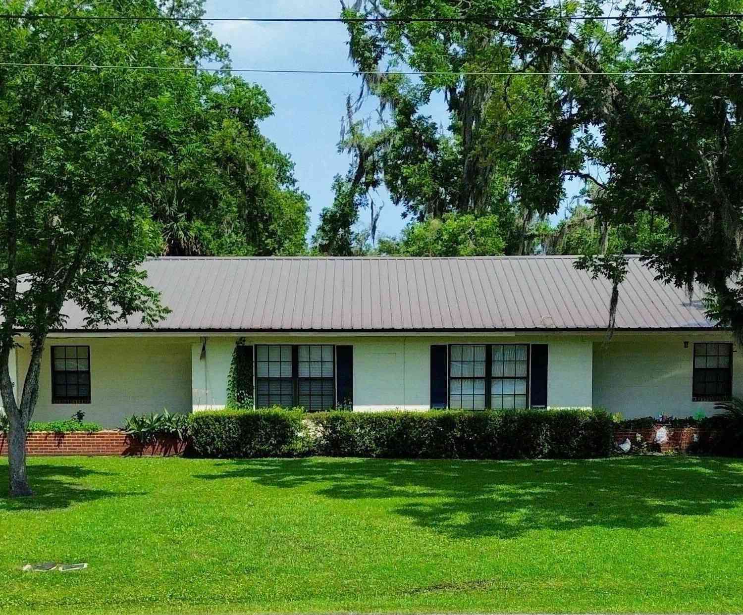 Homes For Sale - 45388 Dixie Avenue<br/> Callahan, FL 32011
