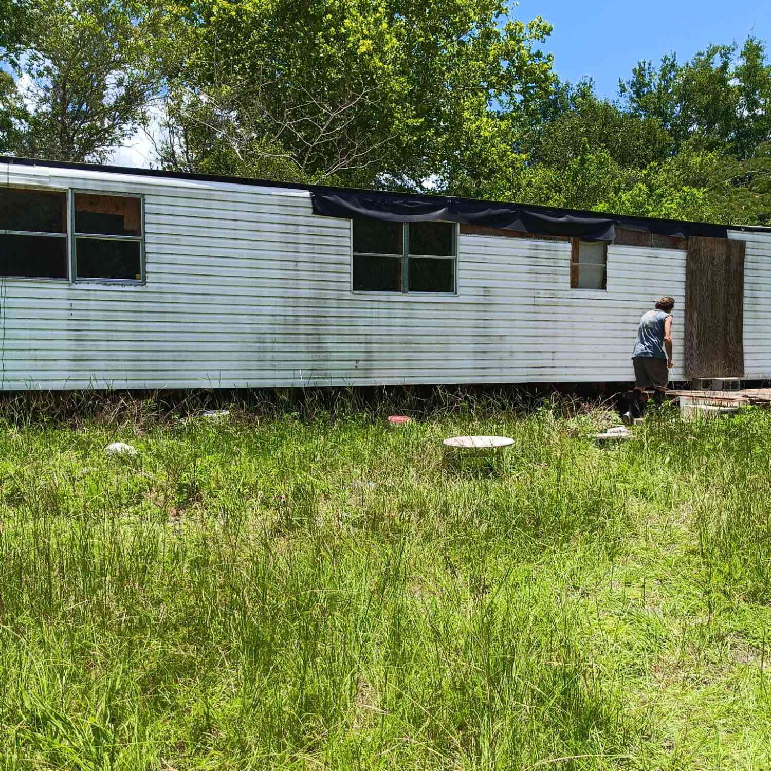 Mobile Home For Sale - 147 2nd Way<br/> Interlachen, FL 32148