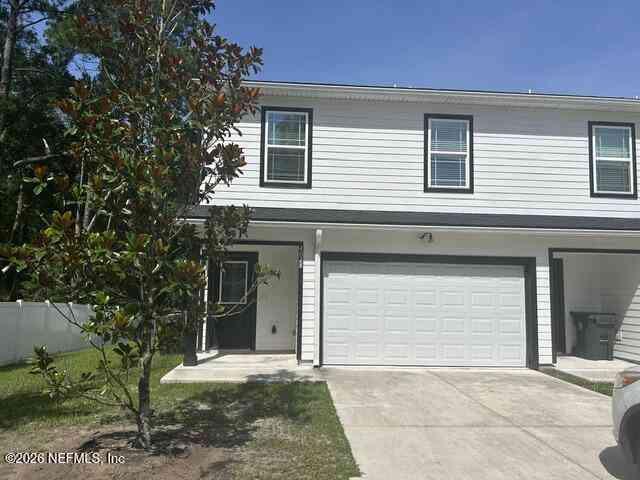 Townhouse For Rent - 4028 Pine Hill Point<br/> Clay County, Green Cove Springs, FL 32043