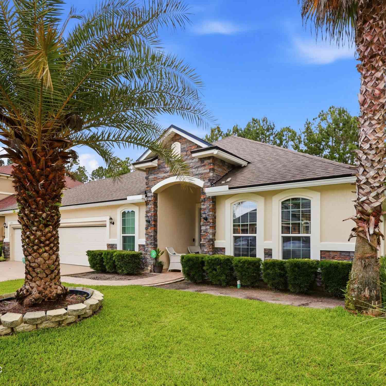 Homes For Sale - 1088 Spanish Bay Court<br/> Orange Park, FL 32065