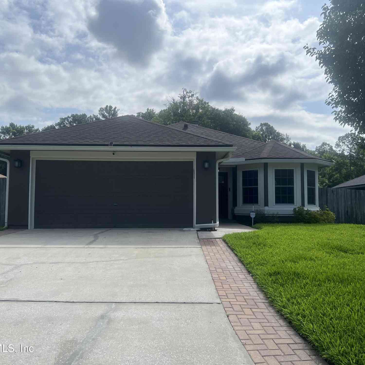 Homes For Sale - 171 Dover Bluff Drive<br/> Orange Park, FL 32073