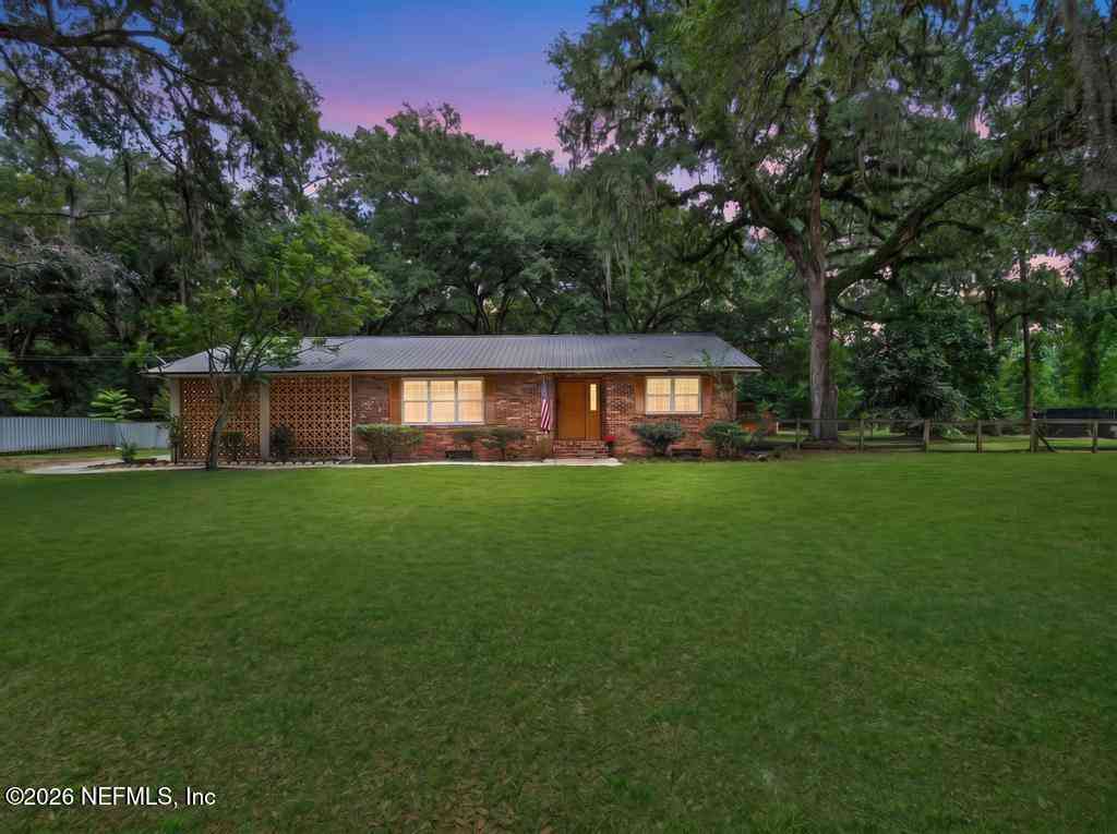 Homes For Sale - 37123 Marshall Lane<br/> Hilliard, FL 32046
