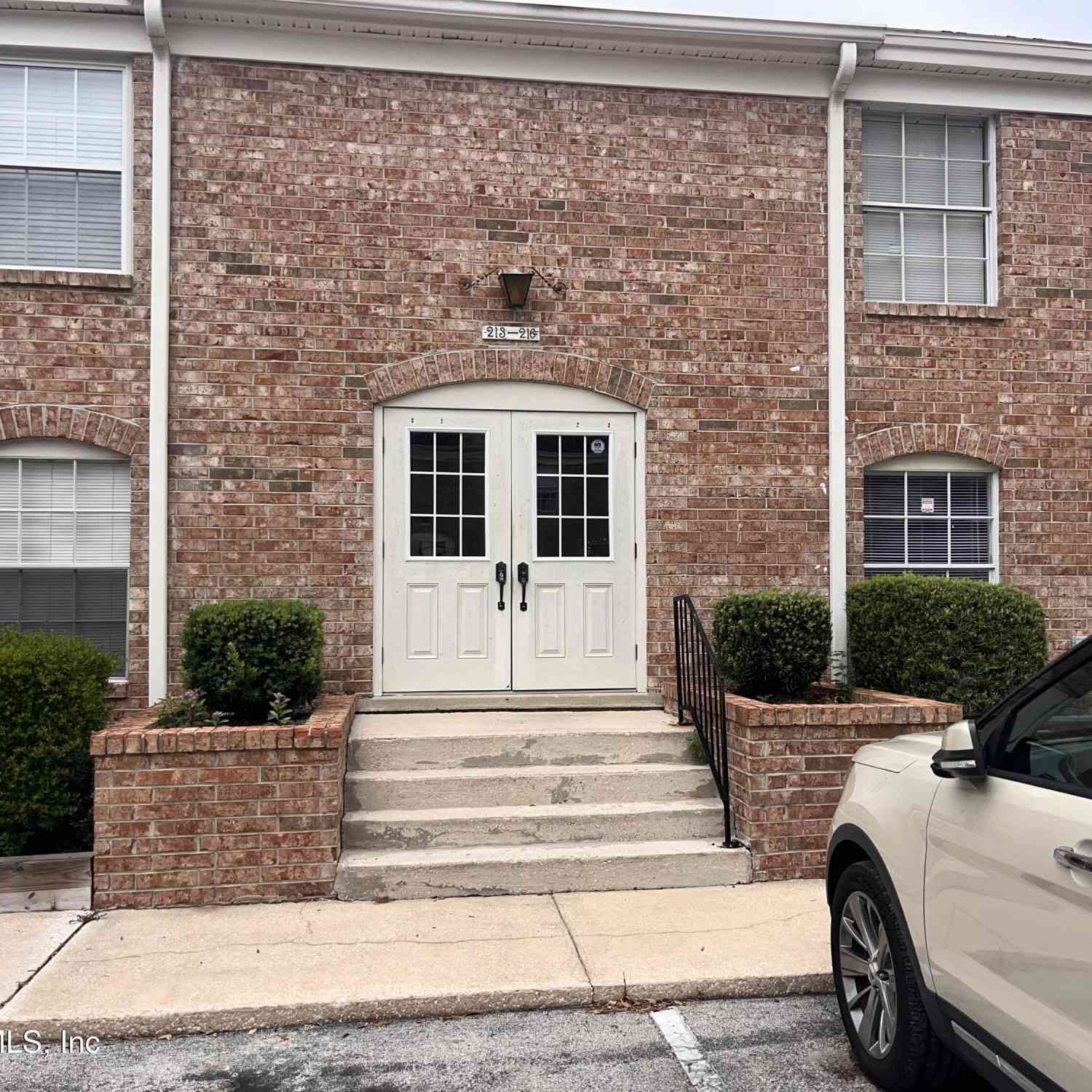 Condo For Rent - 5201 Atlantic Boulevard #215<br/> Jacksonville, FL 32207