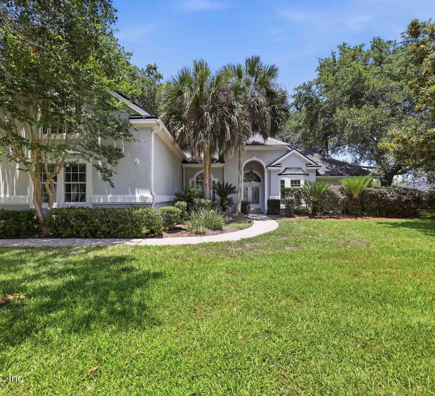 Homes For Sale - 10098 Chester Lake Road<br/> Jacksonville, FL 32256