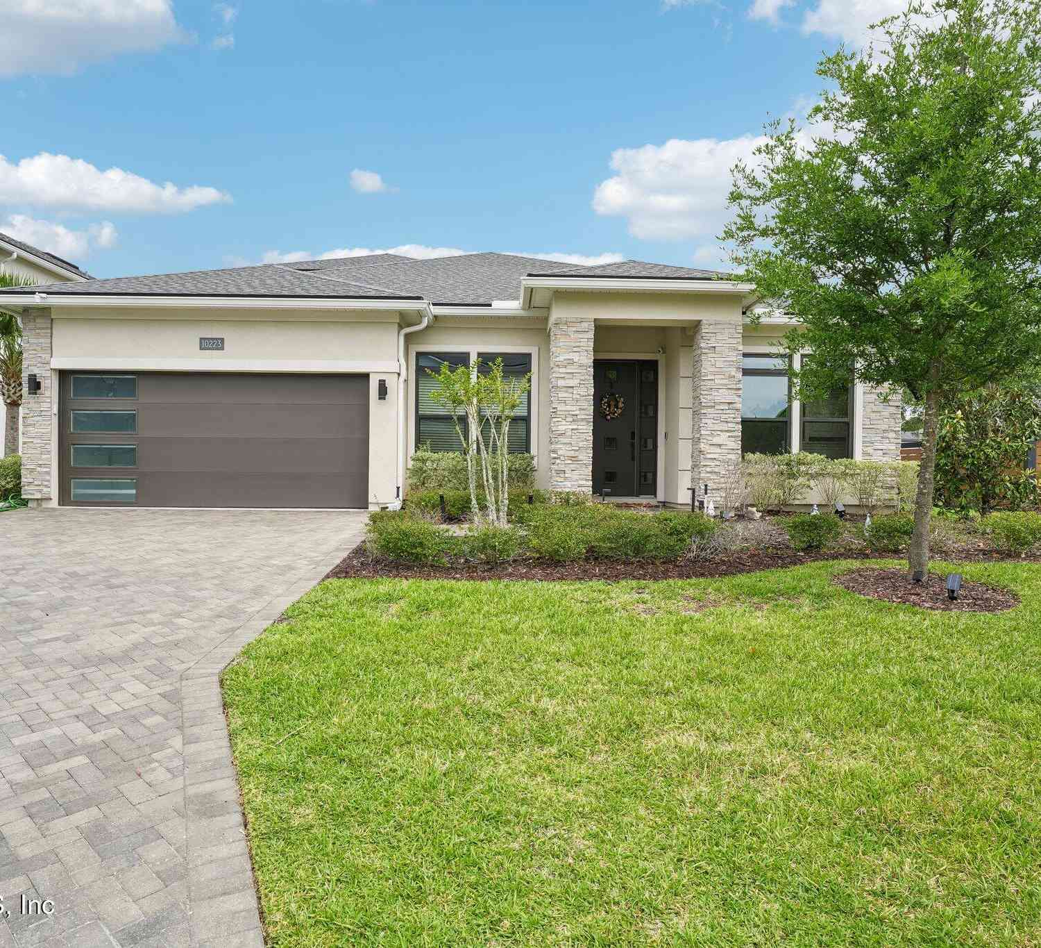 Homes For Rent - 10223 Silverbrook Trail<br/> Jacksonville, FL 32256