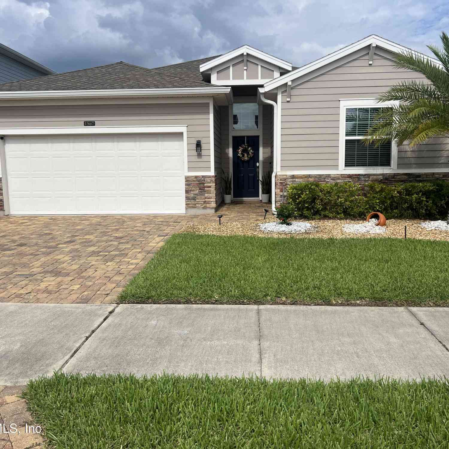 Homes For Sale - 1567 Mathews Manor Drive<br/> Jacksonville, FL 32211