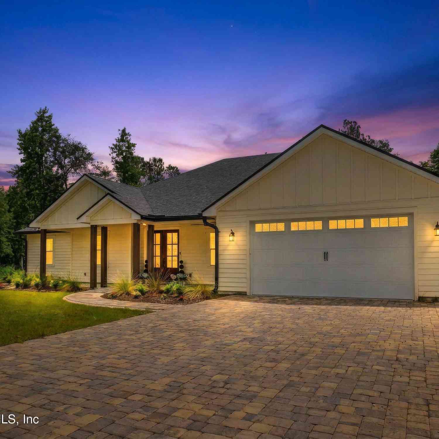 Homes For Sale - 44024 Breezy Lane<br/> Callahan, FL 32011