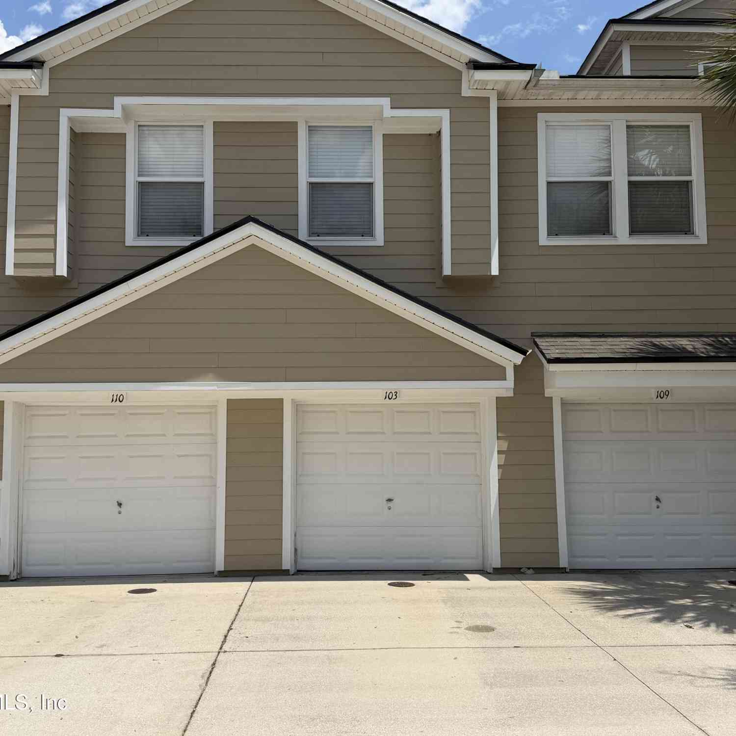 Condo For Rent - 7071 Deer Lodge Circle #103<br/> Jacksonville, FL 32256