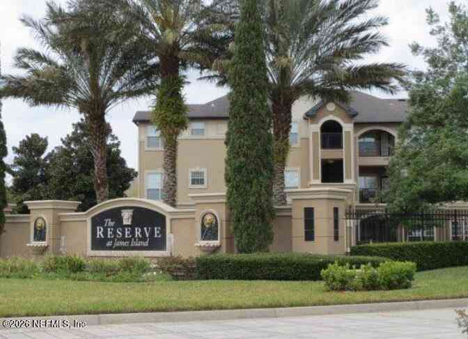 Condo For Rent - 10961 Burnt Mill Road #335<br/> Jacksonville, FL 32256