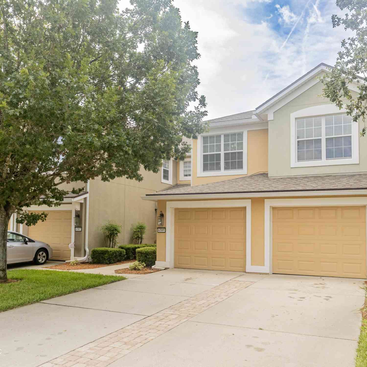 Condo For Rent - 6589 White Blossom Circle<br/> Jacksonville, FL 32258