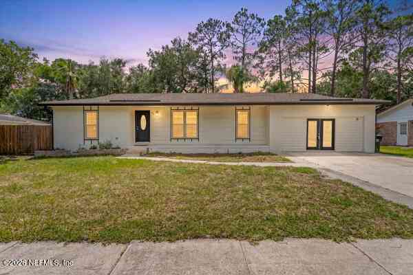 Homes For Sale - 962 Grove Park Drive<br/> Orange Park, FL 32073
