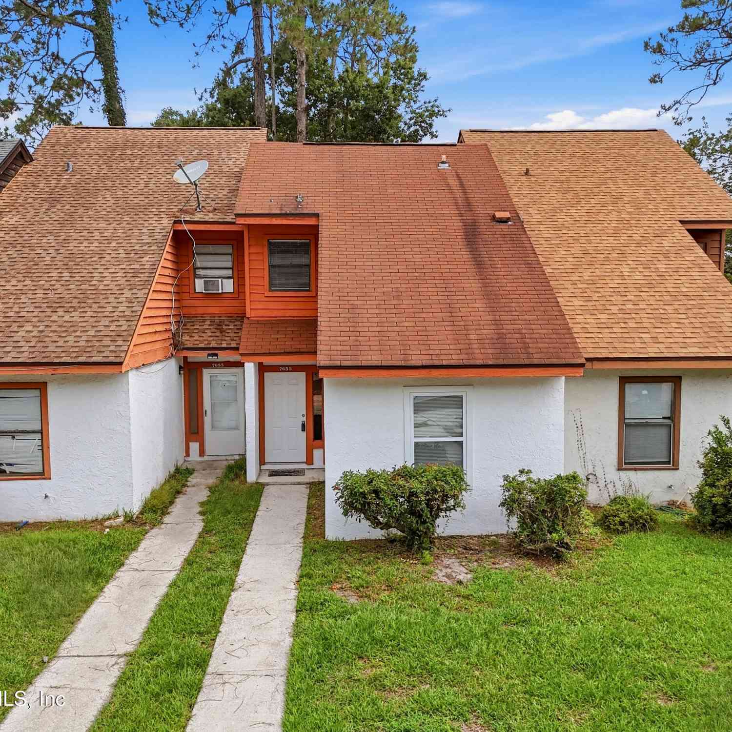 Townhouse For Sale - 7653 Jana Lane<br/> Duval County, Jacksonville, FL 32210