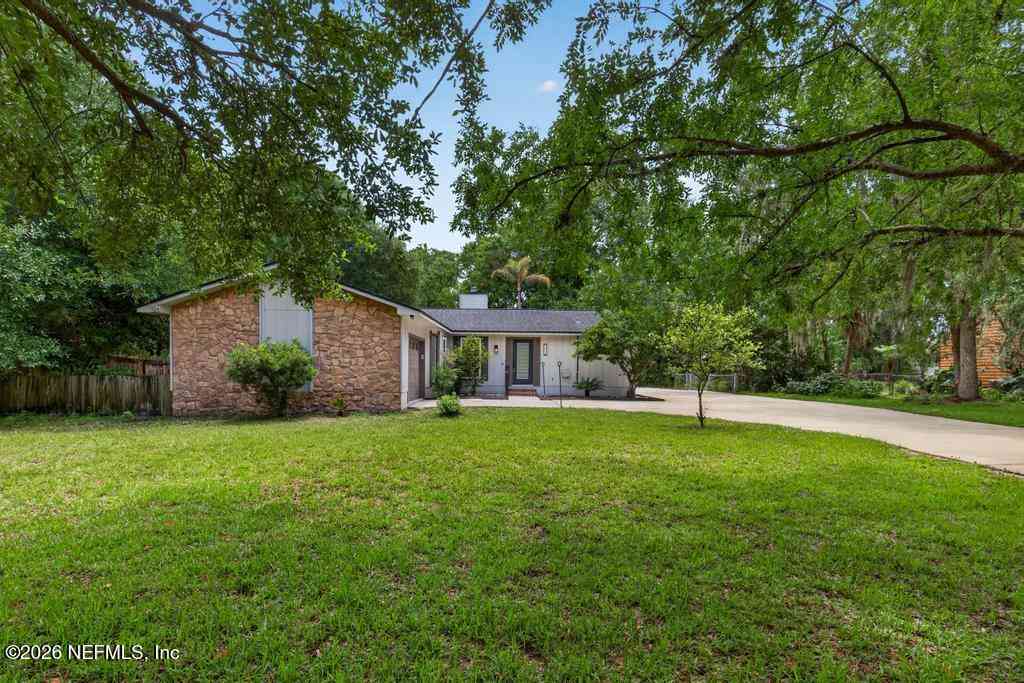 Homes For Sale - 2834 Mandarin Meadows Drive<br/> Jacksonville, FL 32223