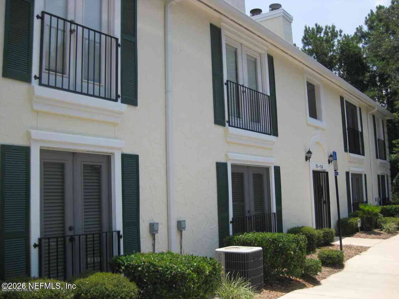 Condo For Rent - 13715 Richmond Park Drive #704<br/> Jacksonville, FL 32224
