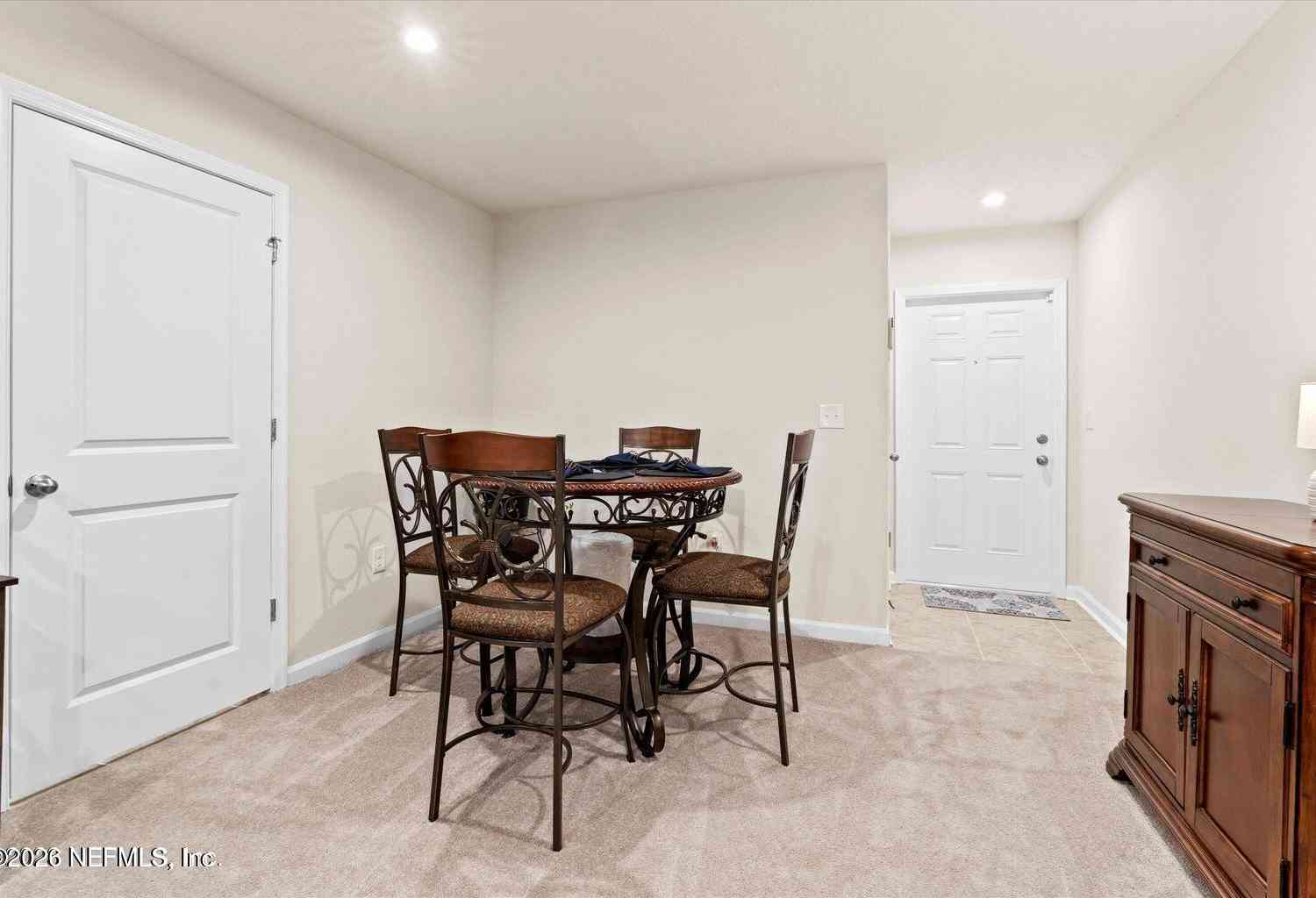 Townhouse For Rent - 5893 Creekside Crossing Drive<br/> Duval County, Jacksonville, FL 32210