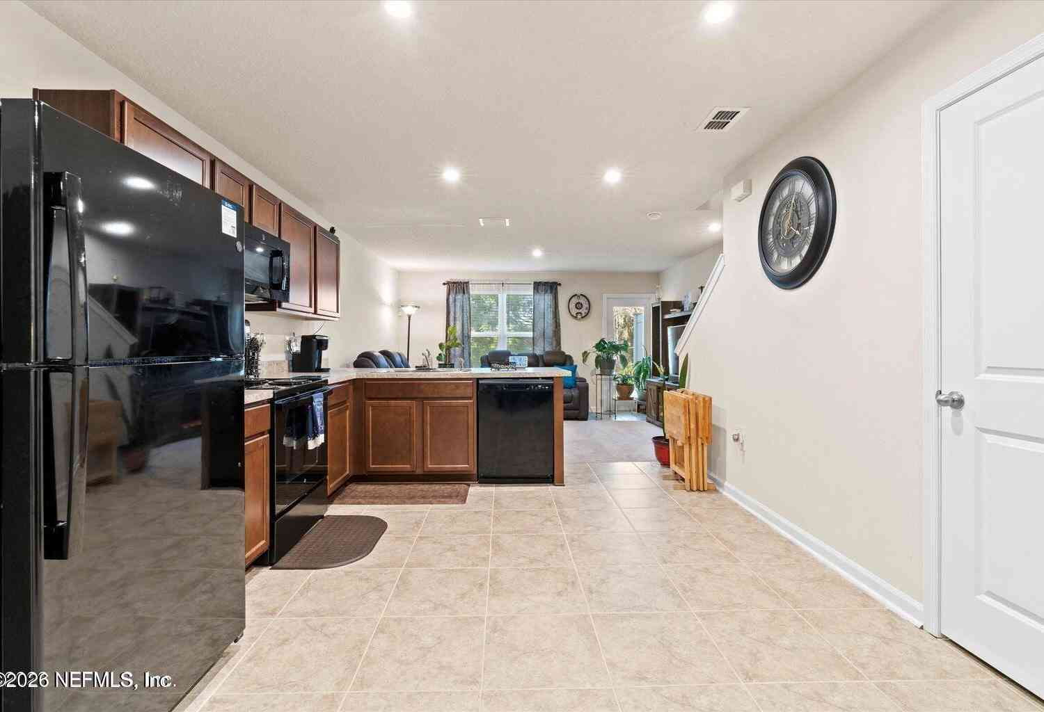 Townhouse For Rent - 5893 Creekside Crossing Drive<br/> Jacksonville, FL 32210