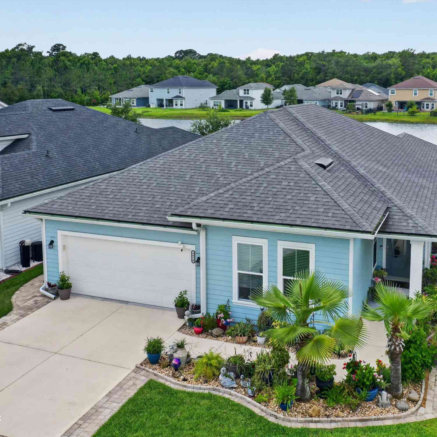 Homes For Sale - 9974 Kevin Road<br/> Jacksonville, FL 32257